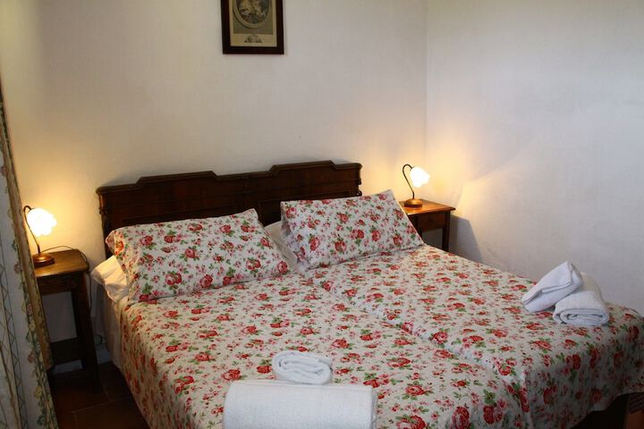 Room 3 of 43