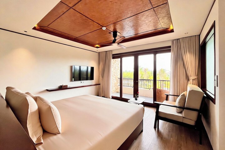 Room 42 of 169