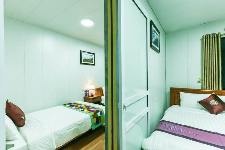Room 10 of 43