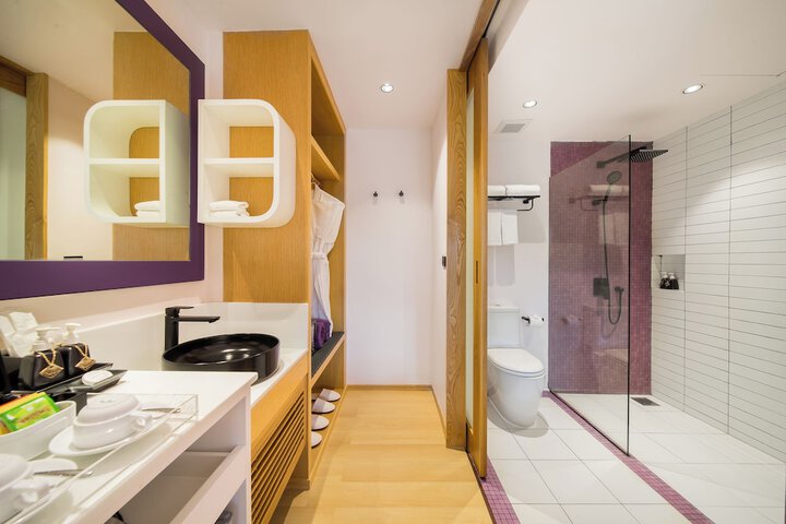 Room 55 of 95