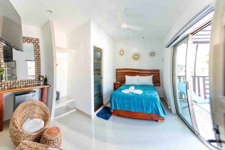 Room 15 of 37