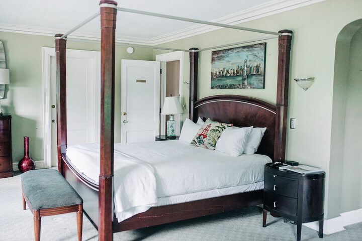 Room 6 of 59