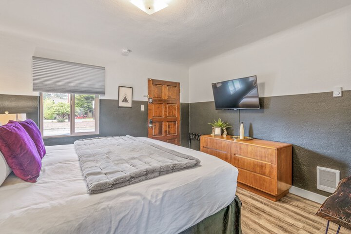 Room 40 of 71