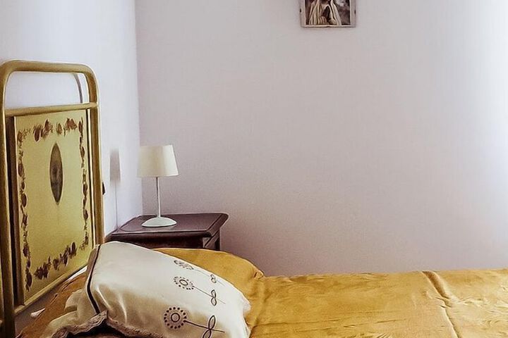 Room 15 of 31
