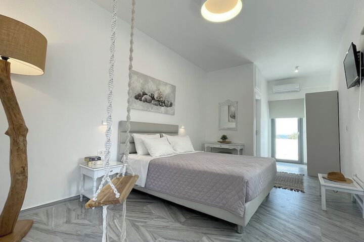 Room 53 of 109