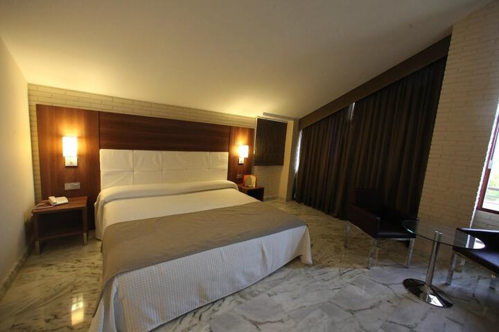 Room 12 of 54