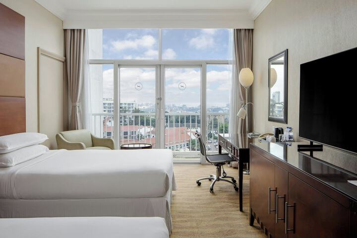 Room 32 of 127