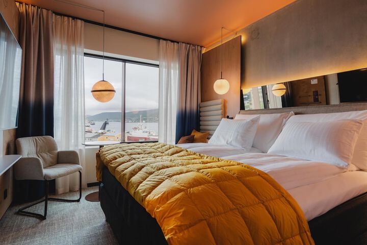 Room 10 of 89