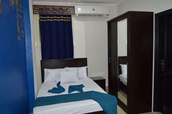 Room 6 of 69