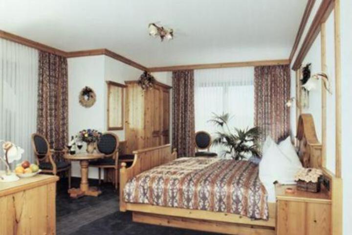 LANDHOTEL ADLER