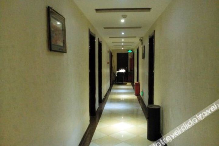 Hotel Interior 4 of 8
