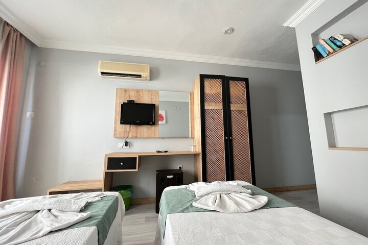 Room 19 of 64