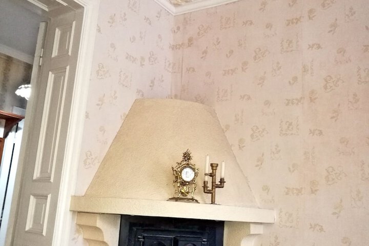 Room 8 of 52