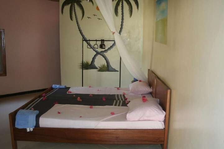 Room 3 of 12