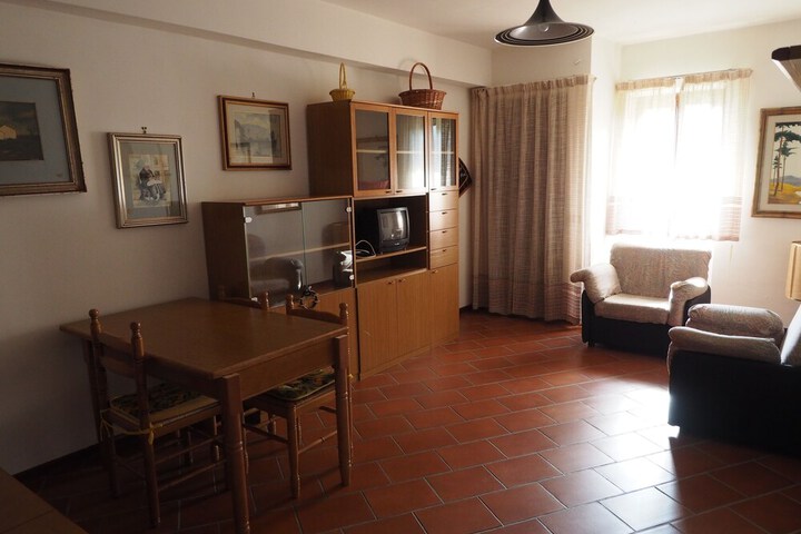 Room 10 of 19