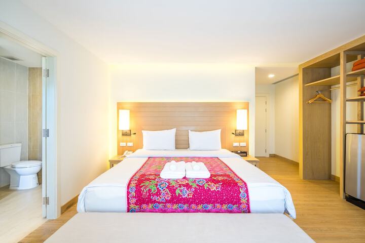 Room 25 of 62