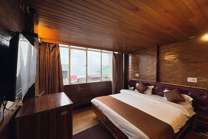 Room 7 of 23