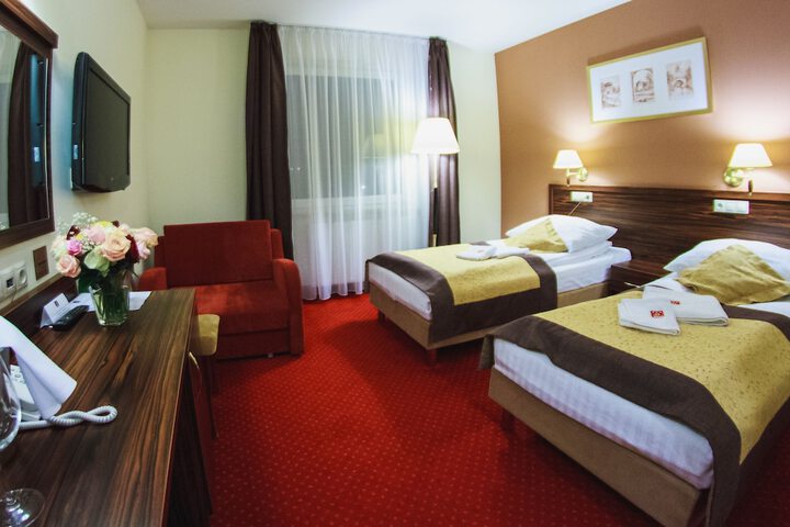Room 12 of 31