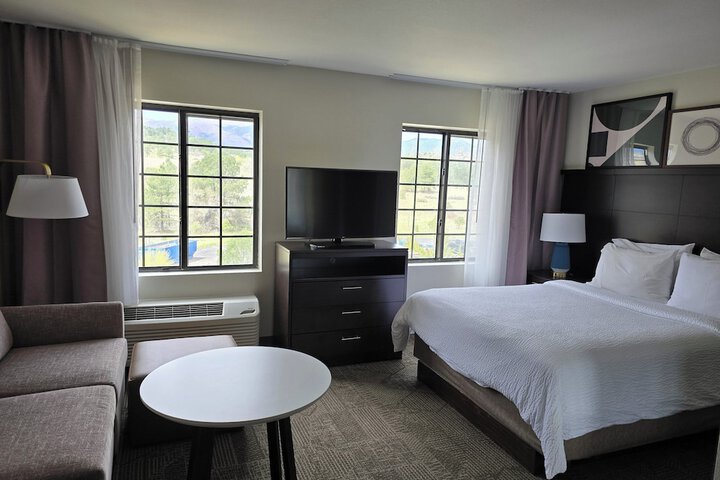 Room 26 of 53