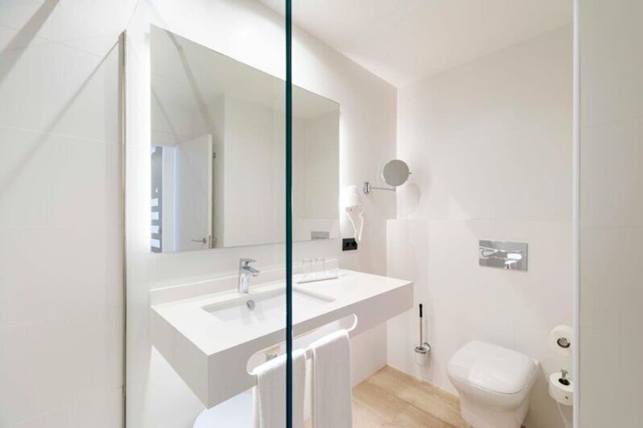 Bath Interior