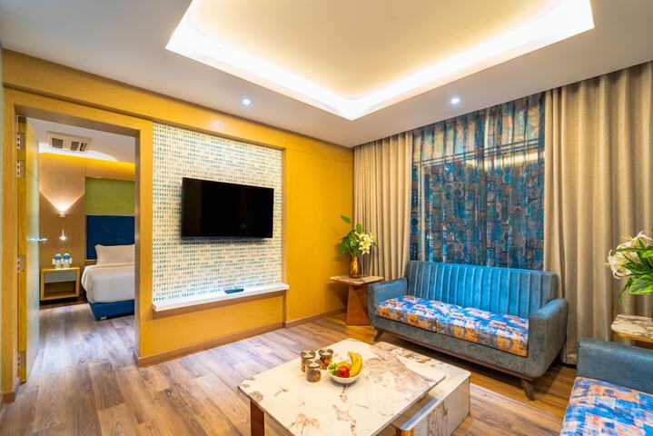 Room 10 of 40