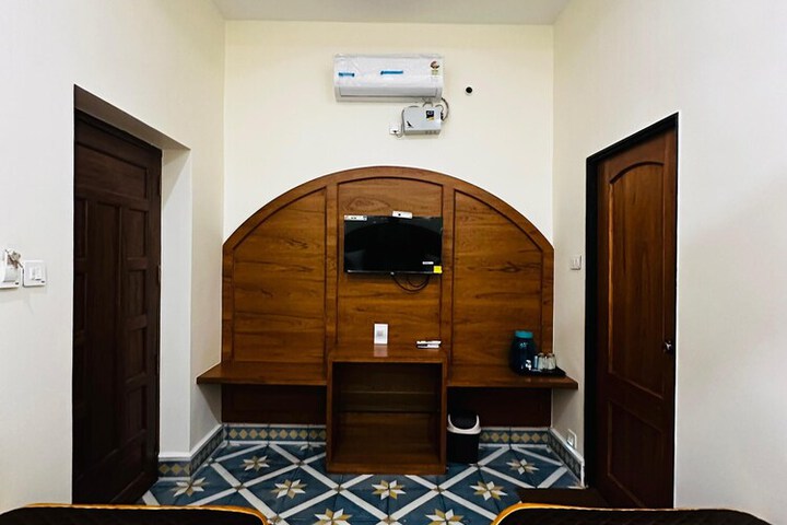 Room 14 of 71