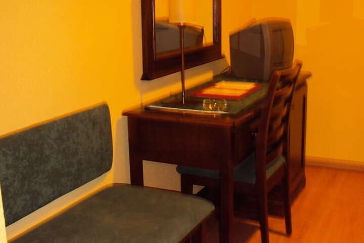 Room 7 of 20