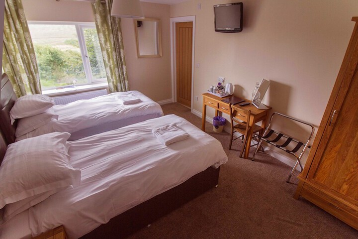 Room 8 of 41