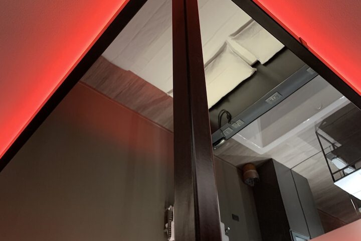Room 12 of 32
