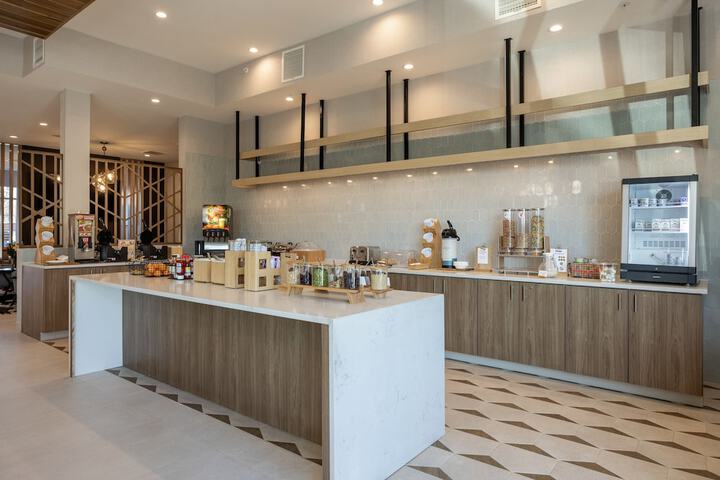 Breakfast/Coffee Service 38 of 45