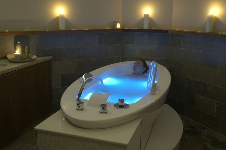 Spa 49 of 69