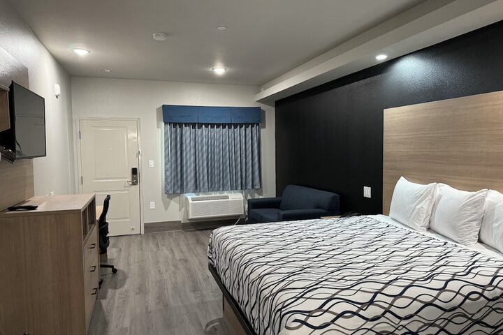 Room 3 of 15