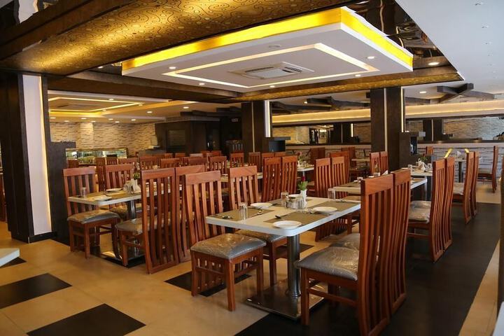 Dining Photos
