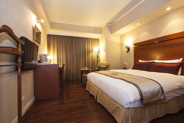 Room 10 of 55