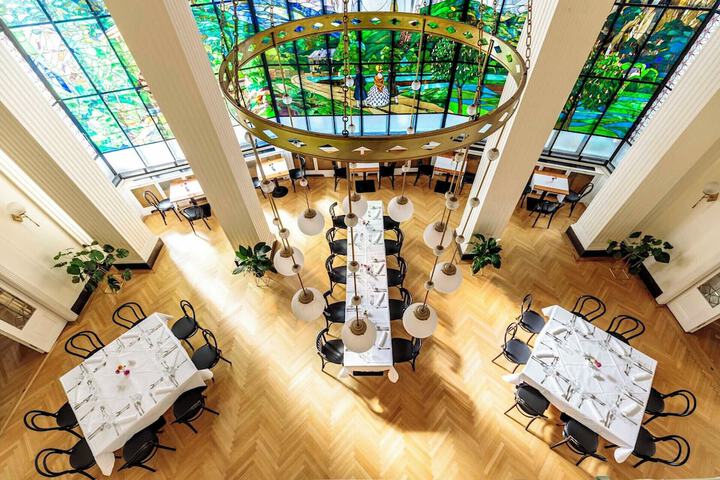 Reception hall
