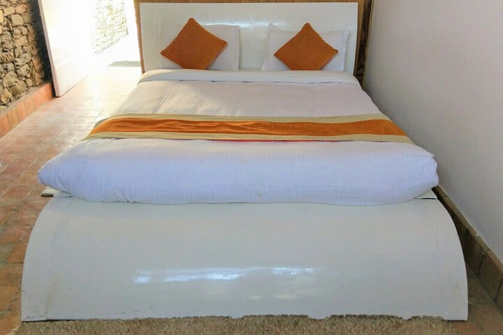Room 5 of 29