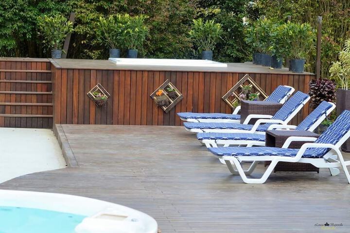 Pool 34 of 53