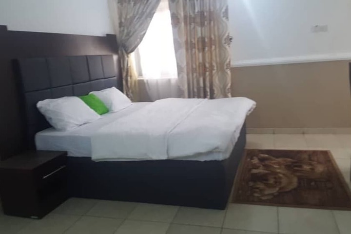 Room 3 of 18