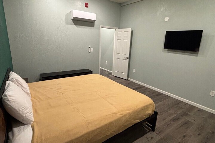 Room 18 of 45