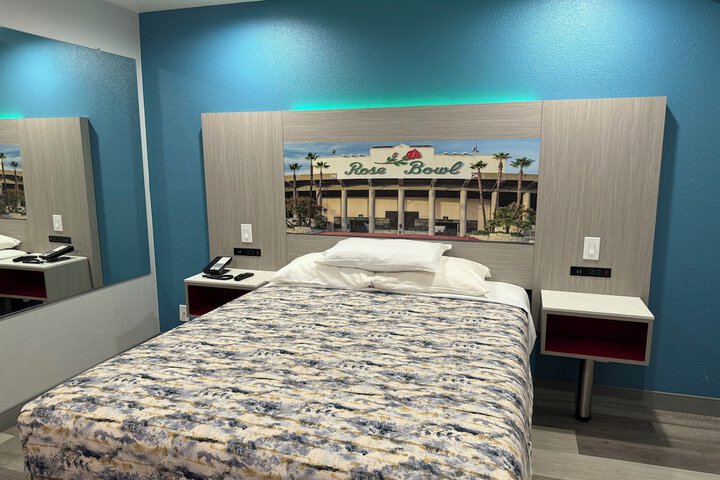 1 Queen Bed (9 of 44)