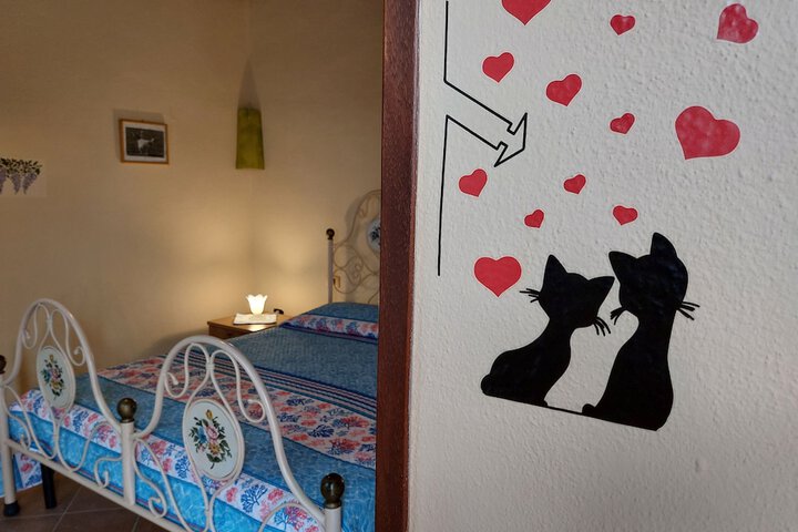 Room 12 of 36
