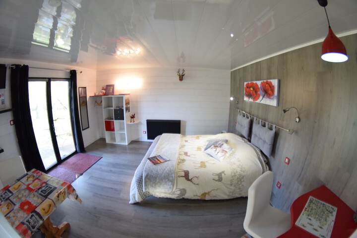 Room 4 of 64