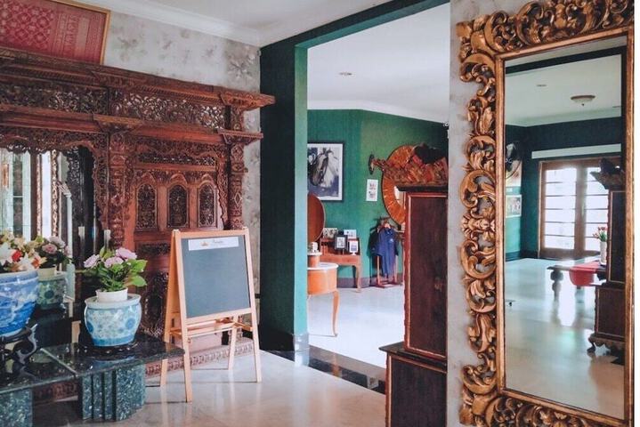 Lobby Entry