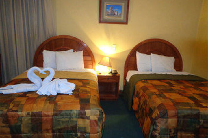 Room 3 of 28