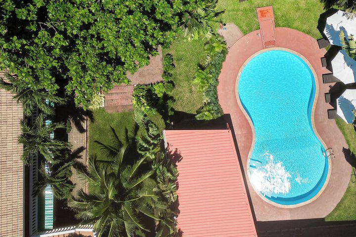 Pool 28 of 72