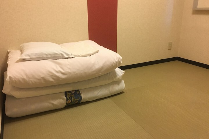 Room 16 of 45