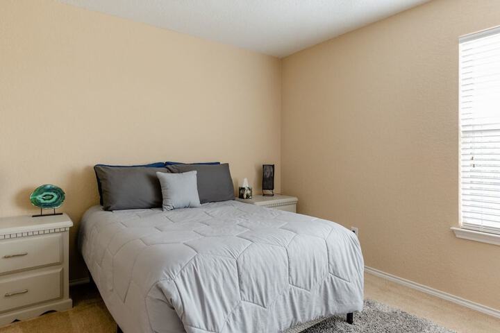 Room 6 of 31