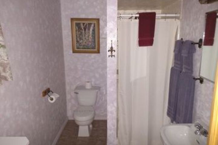 Room 10 of 51