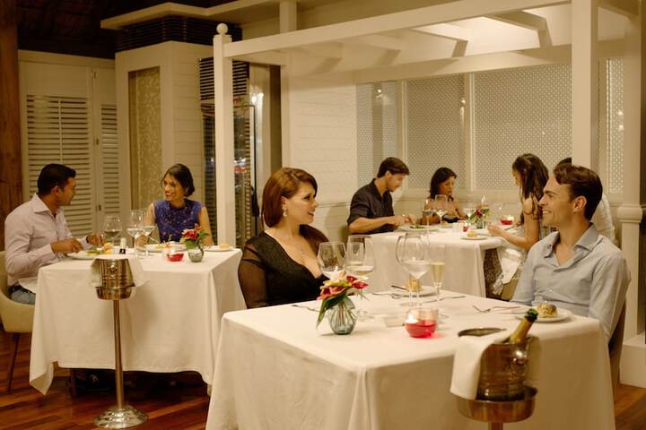 Dining 42 of 79