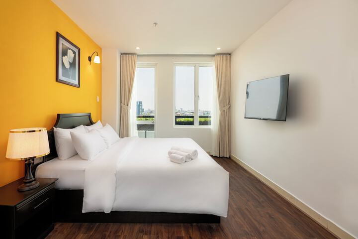 Room 16 of 34